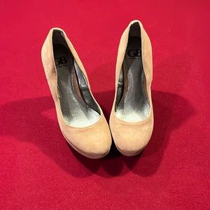 Suede chunky heeled pumps